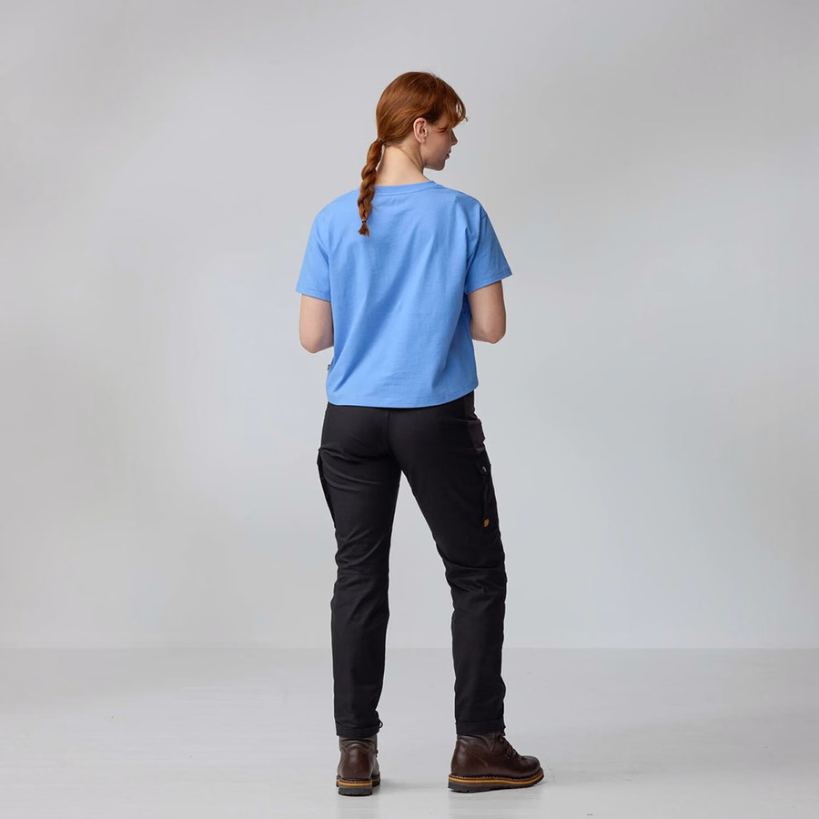 Kvinnors Fjällblomster Logotyp T-shirt